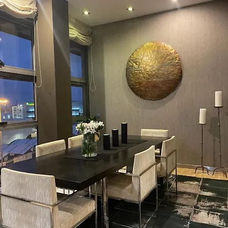 Luxury Family Beachfront 아파트 *